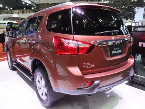 isuzu mux rear view car model-review | Car Models List