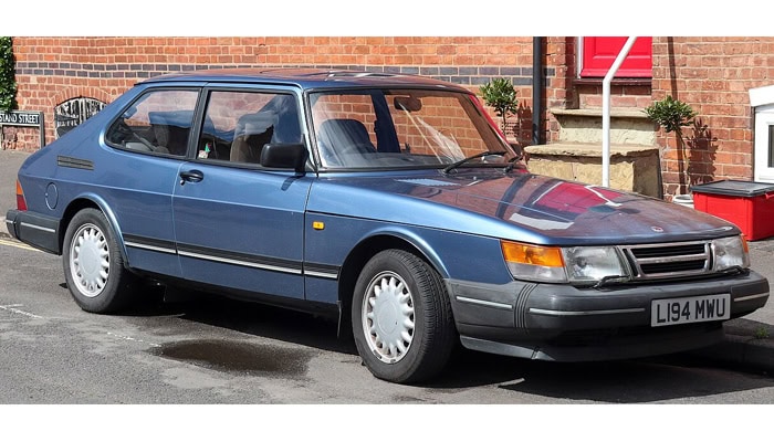 saab 900 car model picture